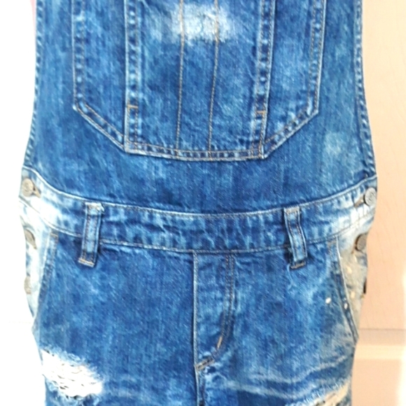 Garage distressed overall shorts - Picture 3 of 16